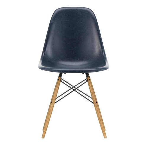 Cadeira Eames em Fibra de Vidro DSW / Base Freixo